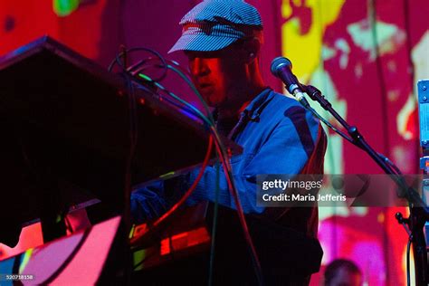 josh dibb|Josh Dibb (Deakin of Animal Collective) .